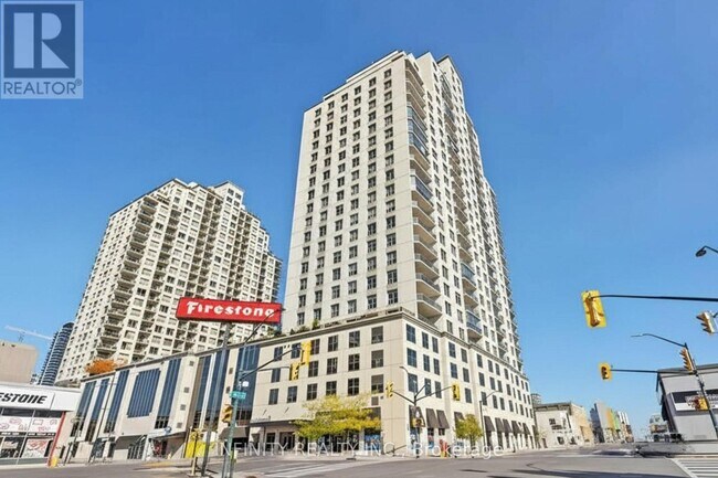 Photo - 330 Ridout St N Unit 1005
