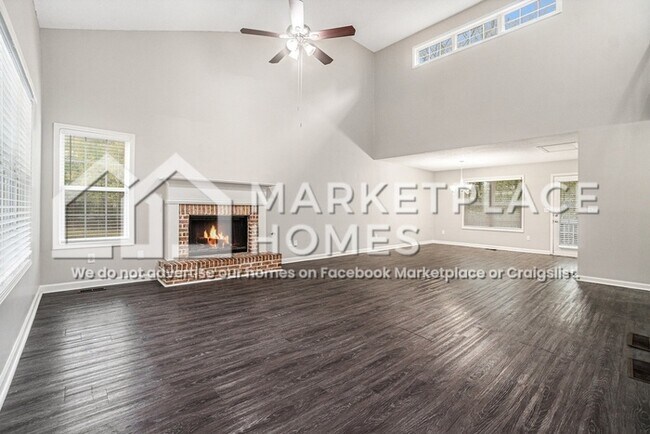 Photo - 141 Stable Ln