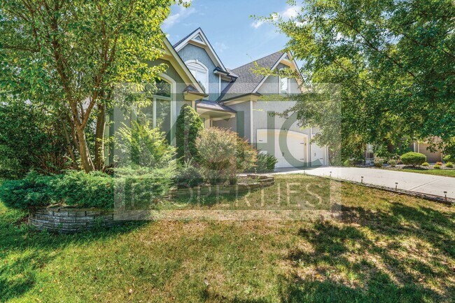 Photo - 5017 W 163rd St