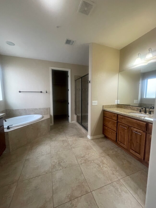 Photo - 1611 Cloudstone Dr