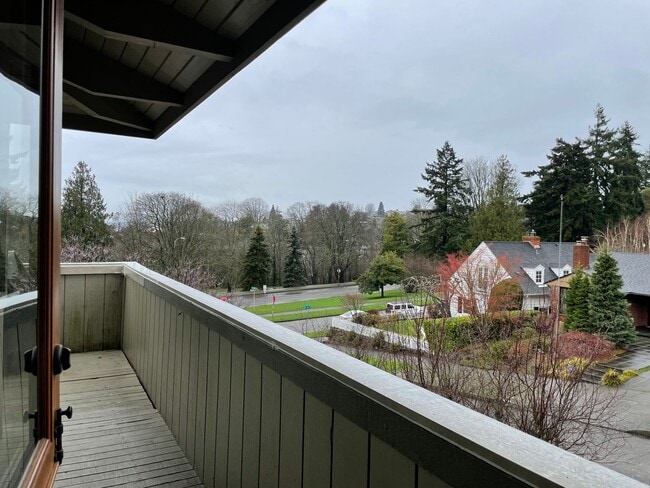 Photo - Magnolia Sound view home located near coveted Carleton park neighborhood