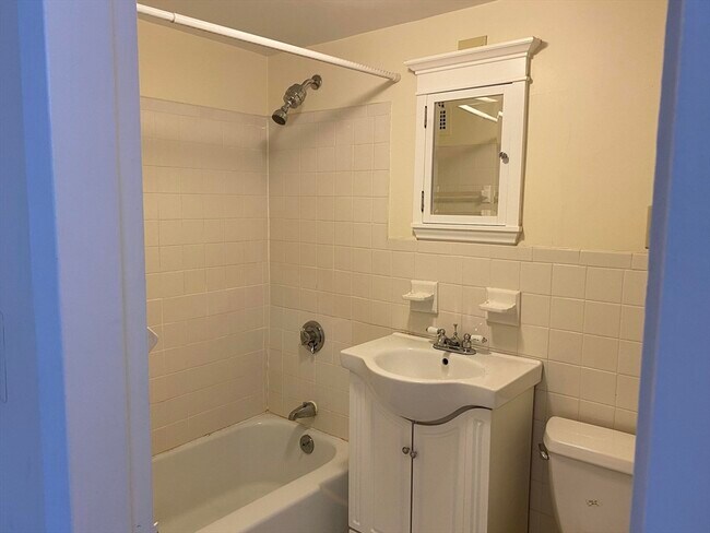 Photo - 8 Whittier Pl Unidad 5F