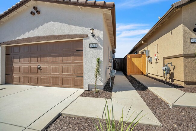 Building Photo - 4384 Arctic Tern Cir Unit #2
