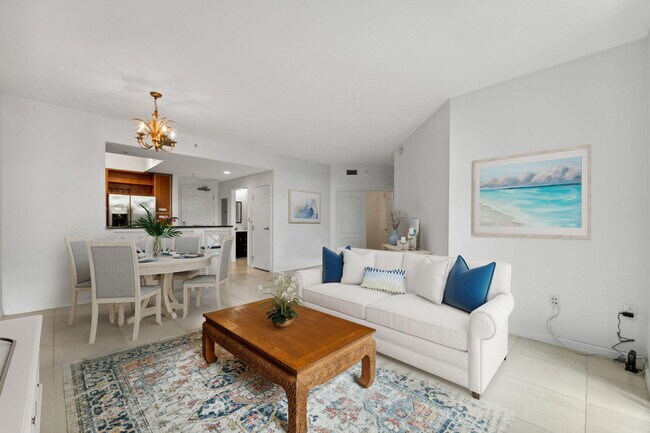 Photo - 410 Evernia St Unit 414