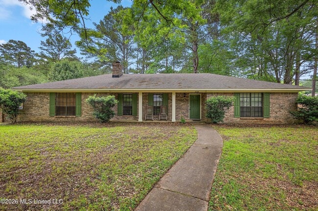 Building Photo - 548 Vineland Dr