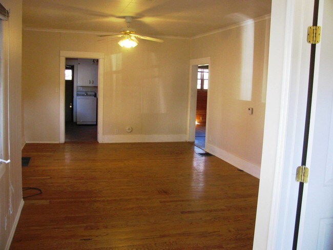 Photo - 710 W Stoughton Street