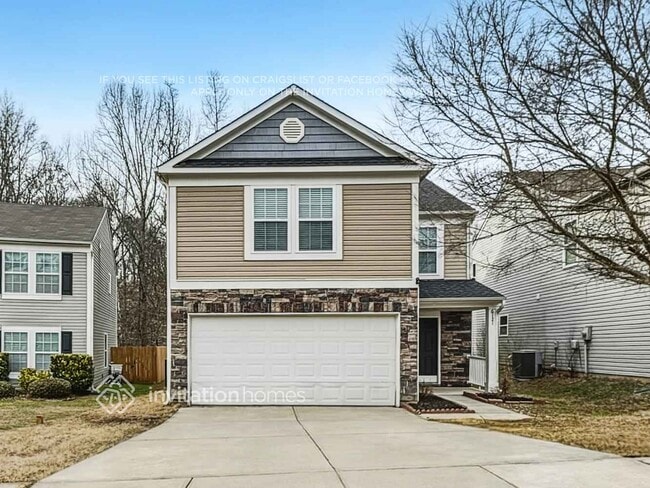 Building Photo - 6121 Fazenda Drive