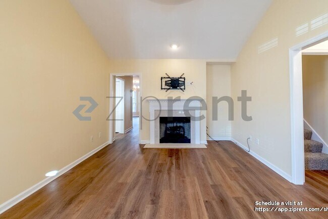 Photo - 8533 Sawyer Brown Rd