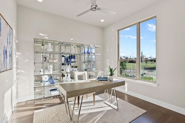 Photo - 11248 Blackwater Trl