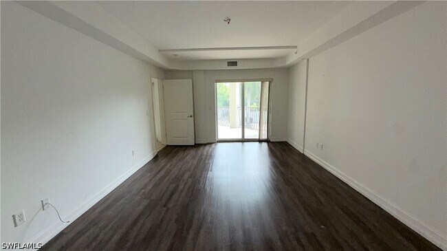 Photo - 1100 Pine Ridge Rd Unit 200