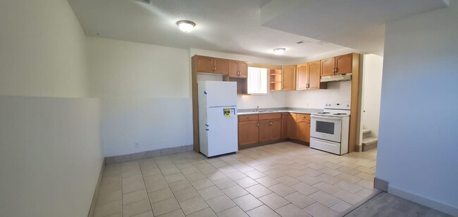 Photo - 145 Centre St Unit B