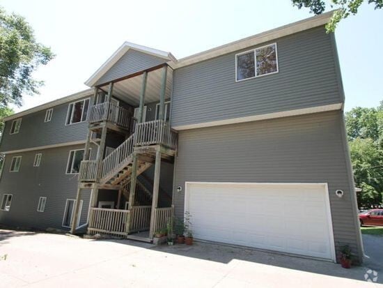 Building Photo - 320 S 4th St Unit 3 Rental