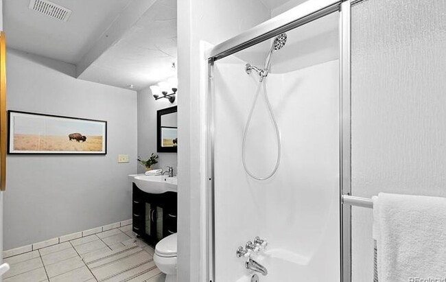 Building Photo - 16259 W 10th Ave Unit Golden Pines I2