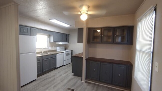 Photo - Beautiful Remodeled 2BR/2Bath Home - Granbury - Indian Harbor