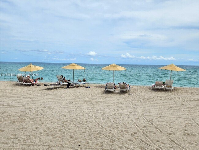 Photo - 3505 S Ocean Dr Unidad 610