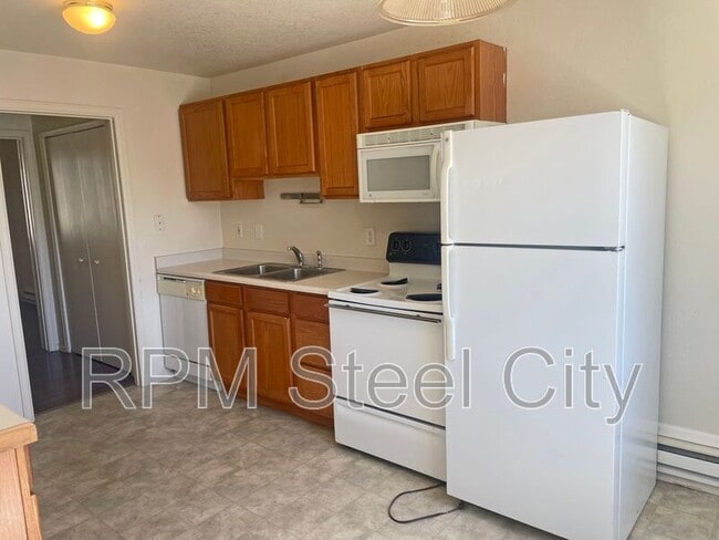 Photo - 1717 Oakshire Ln