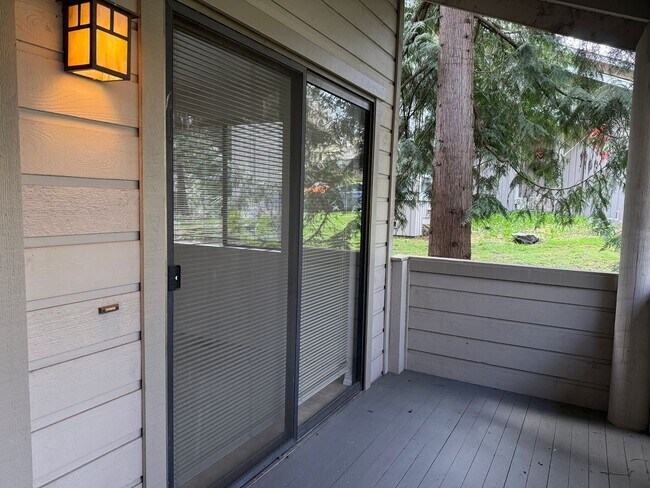 Photo - 2Bd/2Ba Redmond Duplex
