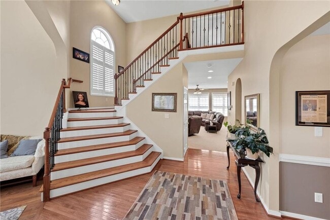 101 Yacht Ct