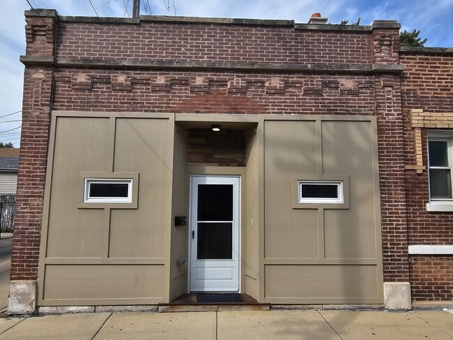 Building Photo - 5401 W 22nd Pl Rental