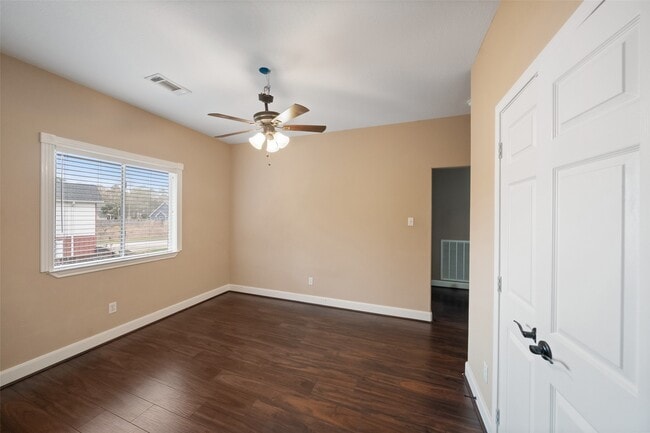 Photo - 2438 Ripplewood Dr