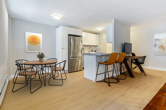 Photo - Castlegrove Apartments