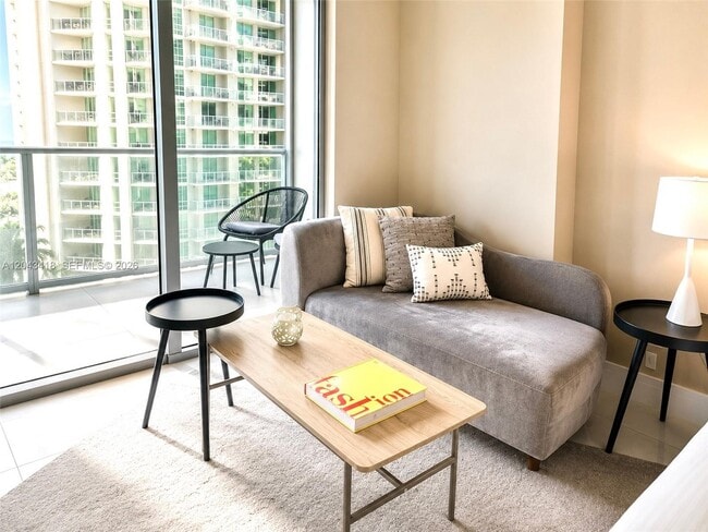 Photo - 1300 Brickell Bay Dr Unit 1806