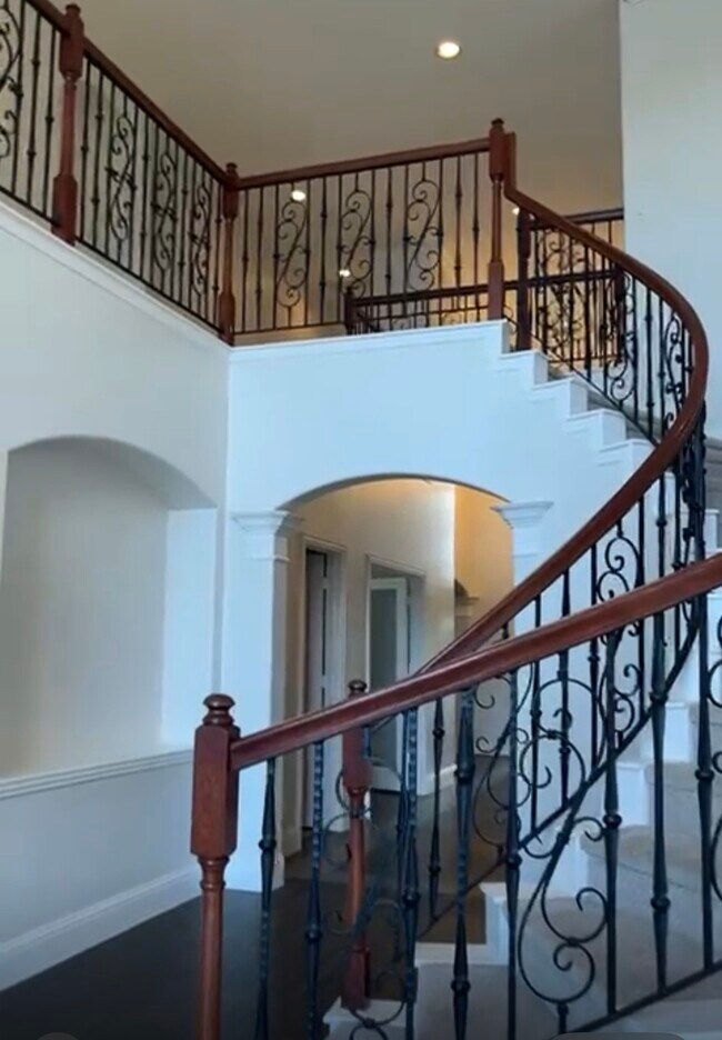 Photo - 5203 Auckland Dr