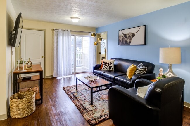 West Run Apartments-poi-005 (2)