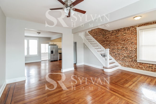 Photo - Charming 3BR Townhome