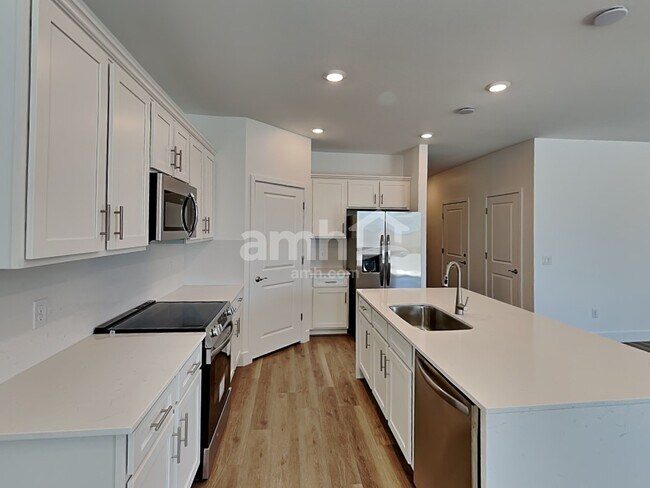 Photo - 9652 Harkes Dr
