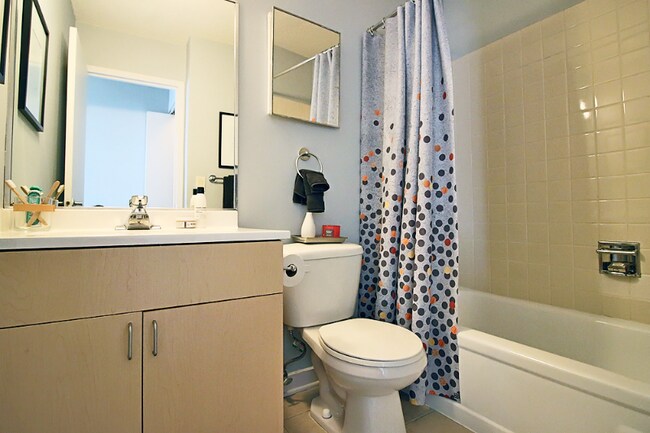 Photo - 1243 S Michigan Ave