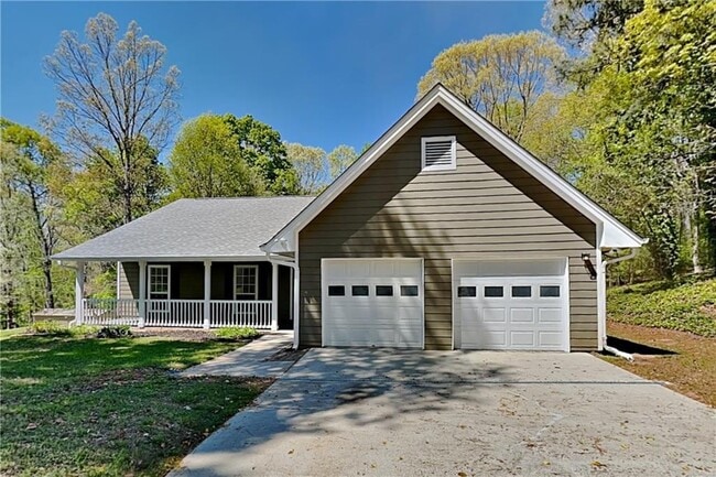 Building Photo - 5784 Shoal Creek Dr