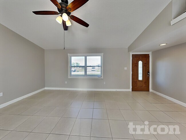 Photo - 27051 Curitiba Dr