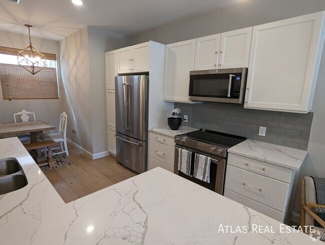 Building Photo - 1746 N Williams St Rental