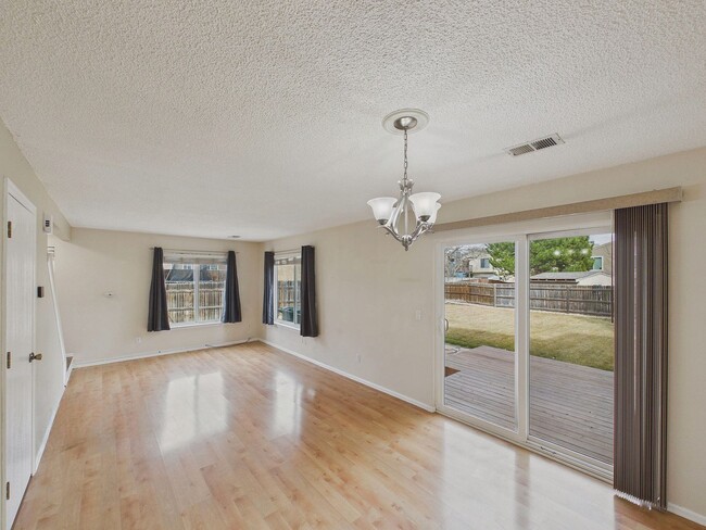 Photo - Gorgeous townhome in Thornton!