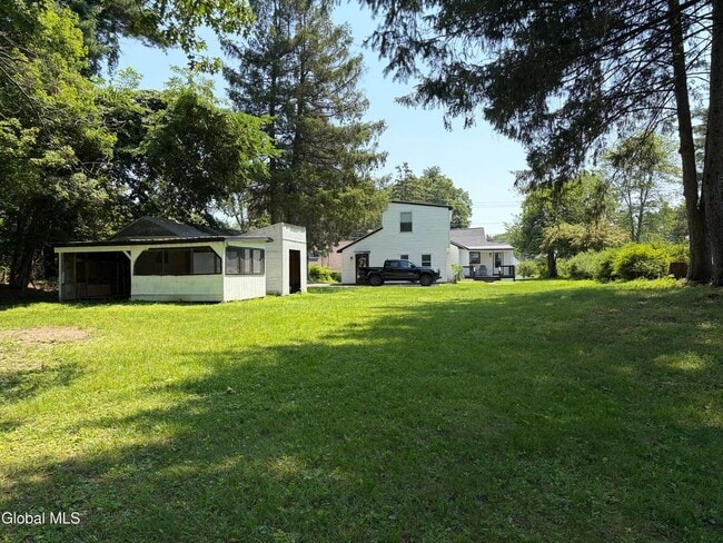 905 Balltown Rd