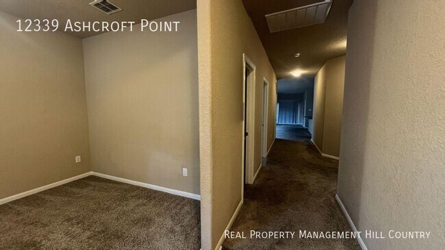 Photo - 3 bedroom off Shaenfield & Mill Park