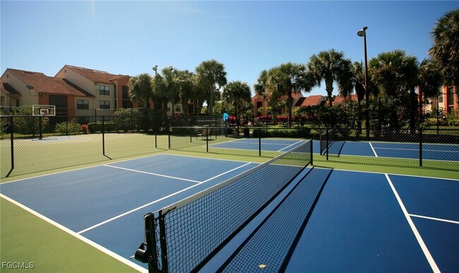 Building Photo - 13571 Eagle Ridge Dr Unit 1334