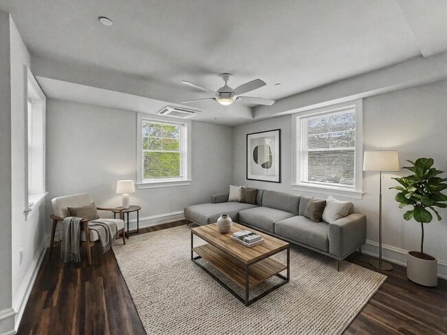 Photo - 104 Poplar Ave Unit 1