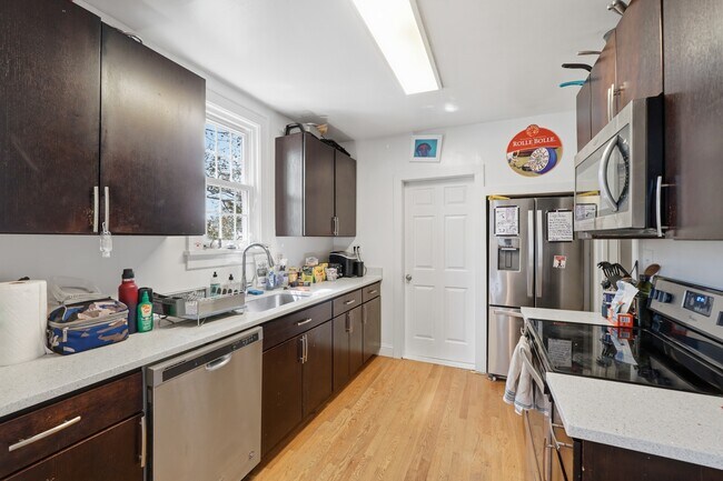 Photo - 8404 48th Ave