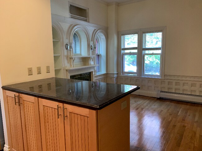 Photo - 197 Commonwealth Ave Unidad #1