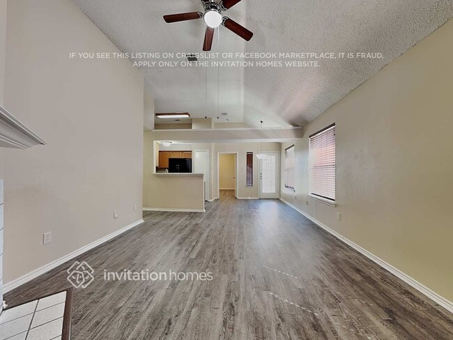 Photo - 6736 Driffield Cir E