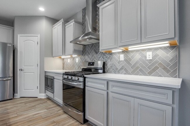 Photo - Gorgeous Newer Construction Home!