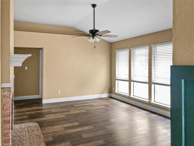 Photo - 937 Ashmount Ln