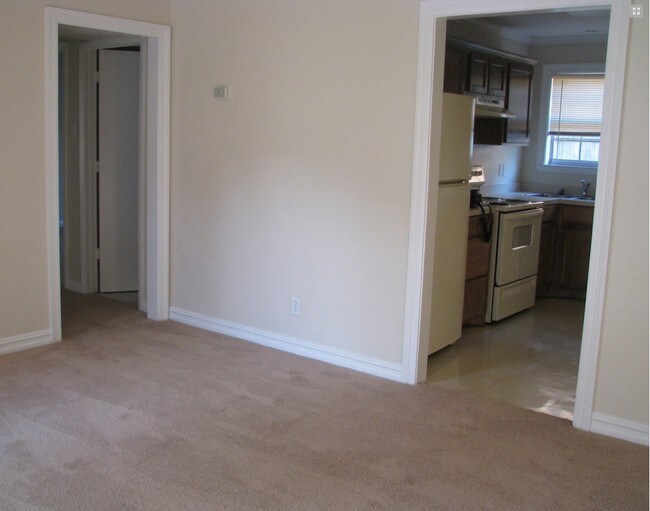 Living Area - Heritage Court