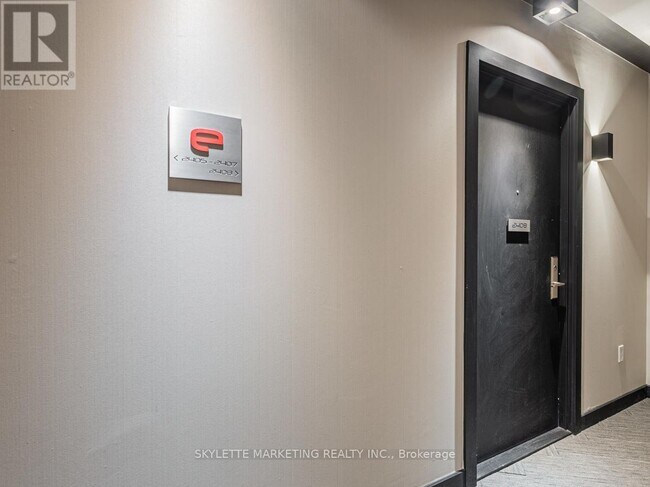 Photo - 8 Eglinton Ave E Unité 2408