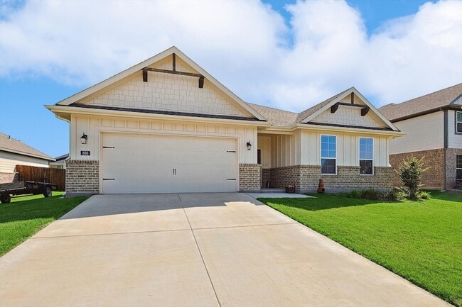 808 Feather Edge Dr