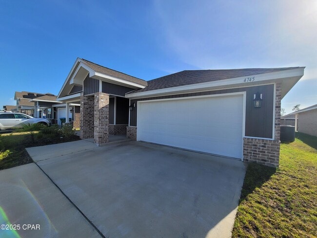 Photo - 4745 Firefly Ln