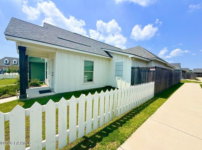 Photo - 110 Bozeman Trl