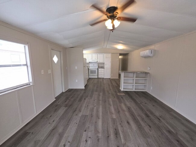 Photo - 2BR/1BA Mobile home with washer/dryer connections